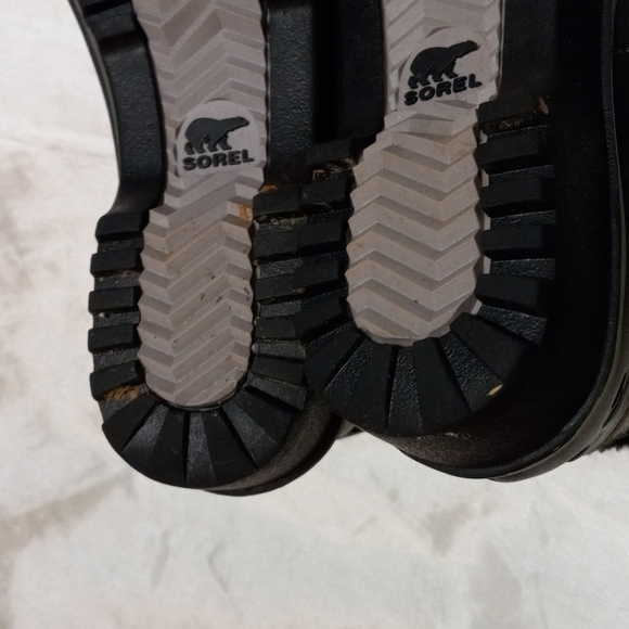 SOREL Women's Ankle Boots Black/Gray Faux Fur Trim Sz 6.5 Lace Up Waterproof - Picture 9 of 11